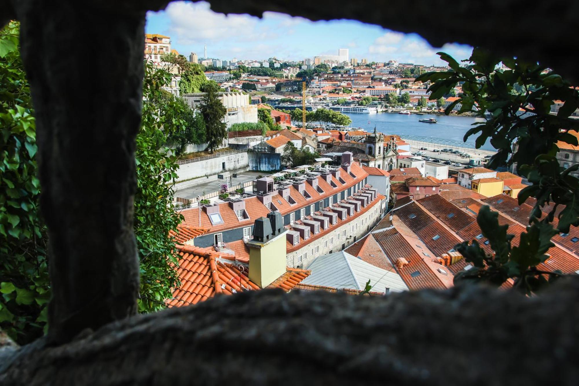 Timbre Virtudes, Porto
